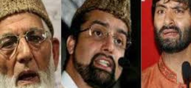 Mirwaiz under pressure to expel Proffesor and Bilal Lone