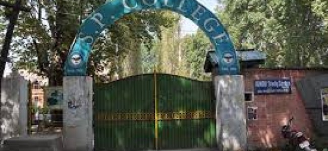 Kashmir colleges shut for fear of protests