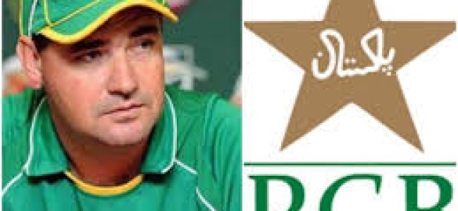 Team pakistan  can upset anyone on their day:Mickey Arthur