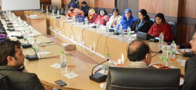 Speaker assesses issues of 10+2 Lectures engaged on academic arrangement basis