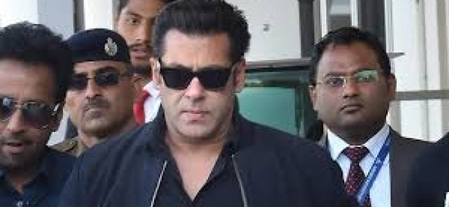 Salim Khan Confirms Threats Made to Salman Khan on Sets of Race 3