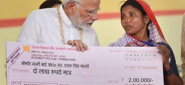 Use MGNREGA funds for water conservation: Modi