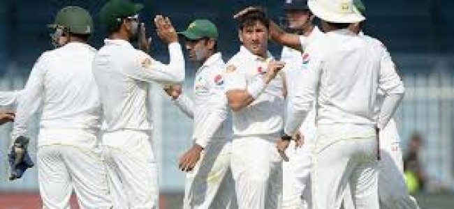 Pakistan cricket team leaves for England-Ireland tour