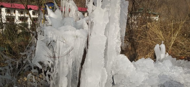 Severe Cold Continue In Kashmir, Minus 4.9°C In Srinagar