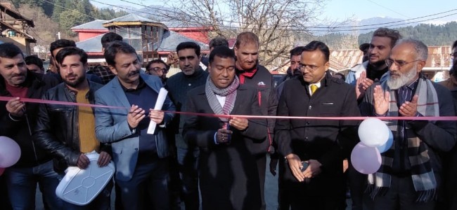 Union MoS for Petroleum, Natural Gas, Labour and Employment visits far flung Kupwara district, Inaugurates several dev projects