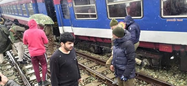 Train derails in Budgam’s Mazhoma, no casualties reported