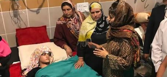 Mehbooba meets Iqra offers her government job