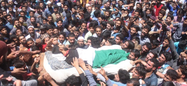 Thousands attend funeral of youth killed in Kakapora.