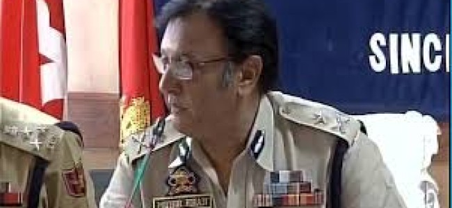 Police bust lashkar module in kashmir