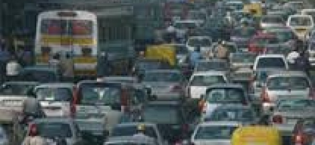 Massive traffic jam on highway as people demand action against CRPF