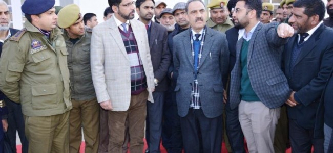 Justice Magray visits Courts of Sub-Judges Pattan, Sopore, Tangmarg