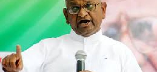Won’t let any political party come on this stage: Anna Hazare