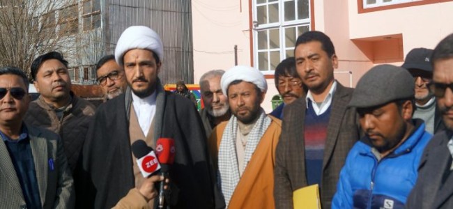 Kargil leaders unitedly voiced for peaceful dialogue on Kashmir issue with Separatists, Demanded Provincial status for Ladakh