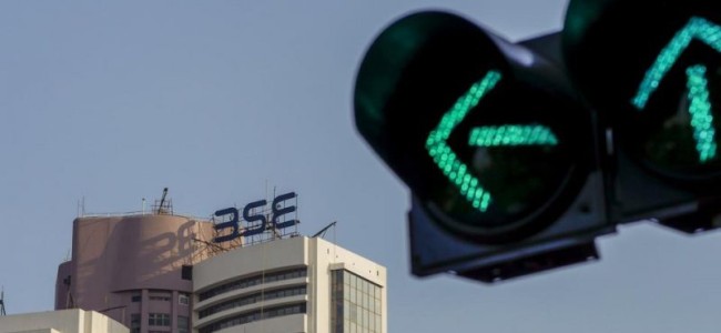 Sensex falls 130 points on global sell-off amid fiscal deficit worries