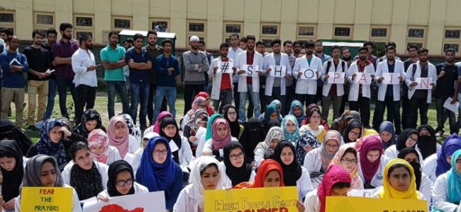 Kashmir killings:  GMC students protest in Srinagar