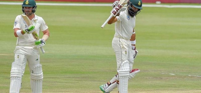 South Africa beat Pakistan by six wickets in first Test