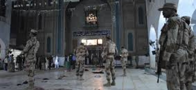 9 killed in suicide blast outside shrine in Pakistan’s Lahore