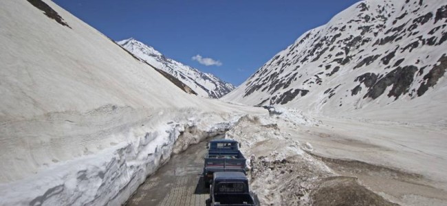 Traffic on Srinagar-Jammu highway partially restored after 2 days