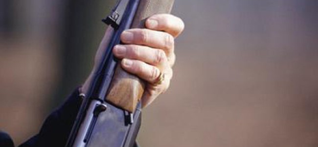 Rifle snatched from Cop in Kulgam