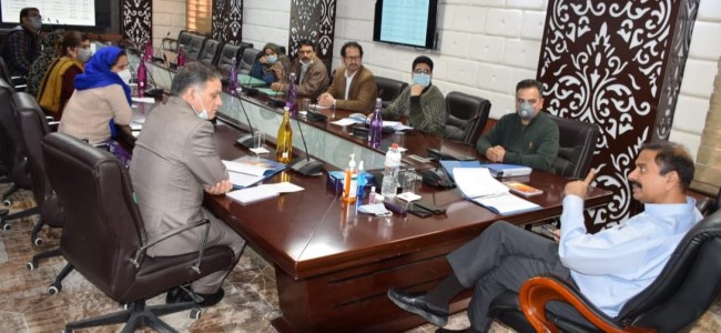 Thakur reviews functioning of I&C Deptt Kashmir  Interacts with representatives of FCIK