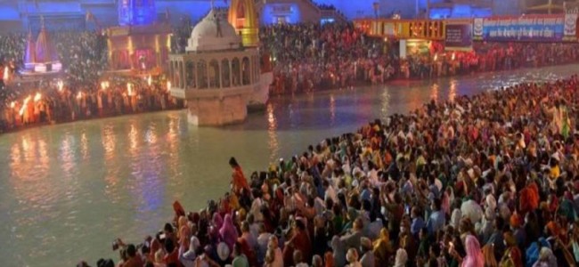 Thousands, Many Maskless, Gather For Kumbh Mela Amid India Covid Battle