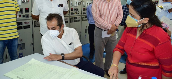 Advisor Baseer Khan conducts surprise inspection of various power stations and installations