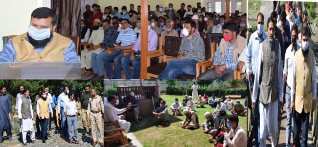 DC Kupwara visits Nutnussa, reviews public issues, inspects ongoing vaccination process