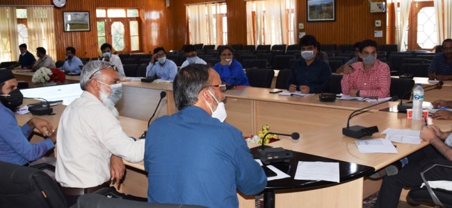 DC Budgam reviews progress of construction works of Health Sector
