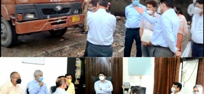 Div Com takes stock of development requirements at Transport Nagar