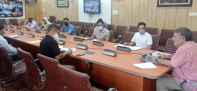 Dr Samoon reviews functioning of private ITIs across J&K