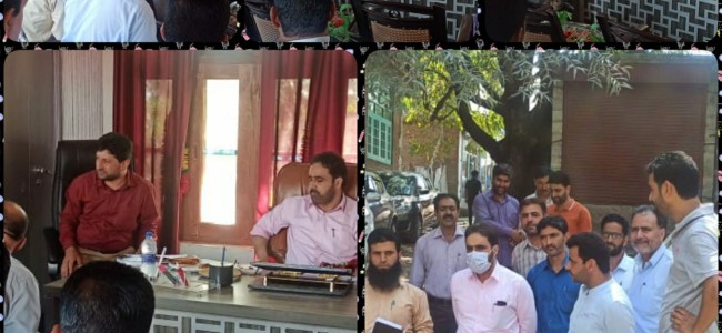 Director RDD Kashmir visits Kralpora, Ramhaal  blocks of Kupwara  district