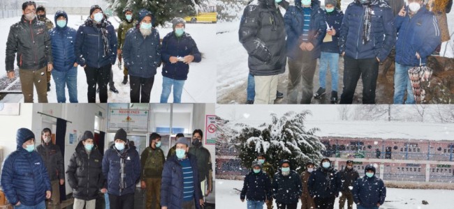 DM Shopian takes stock of Snow clearance