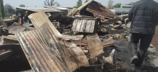 22 houses gutted in Srinagar mid-night blaze
