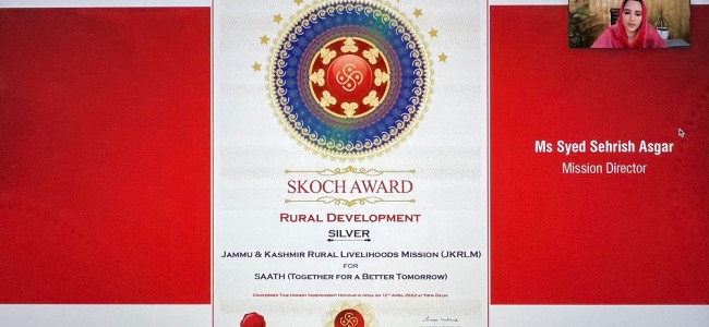 Dr. Sehrish receives prestigious SKOCH award for SAATH