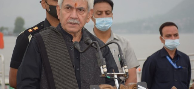 Lt Governor Flags off ‘Athwas’, a Unique Partnership between Citizens & Authorities for rejuvenation of Dal Lake