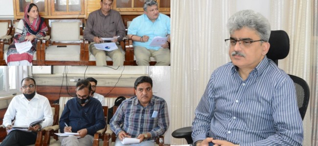 Dulloo reviews progress on Cluster Development Programme in Shopian Apple Cluster at 1st UT level monitoring committee meeting
