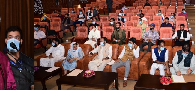 Lt Governor interacts with 55 member delegation of PRI representatives from Kashmir Division