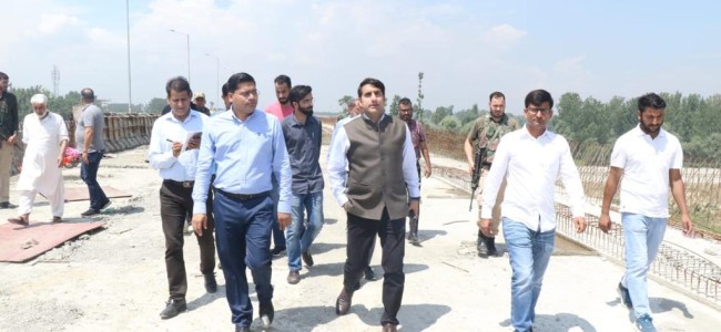 DC Srinagar inspects progress of major construction Projects: Lasjan Grade Separator; Flyovers at Nowgam, Sanat Nagar and Bemina Bypass Corridor