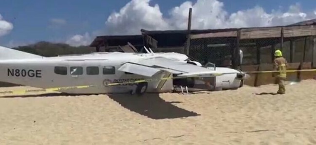 Skydivers’ plane kills man on Mexico beach during emergency landing